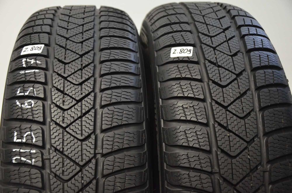 Rok 2022, 215/65 R17 Pirelli Sottozero 3 Para nr z809