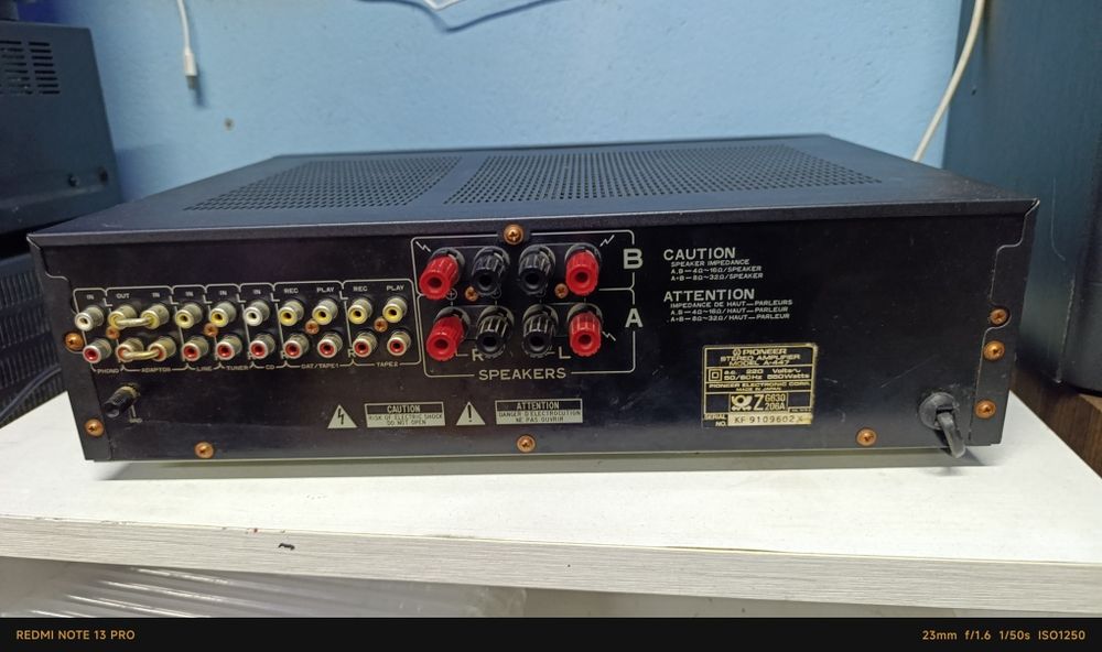 Poteżny Wzmacniacz Pioneer A447,  550 watt, klasyk
