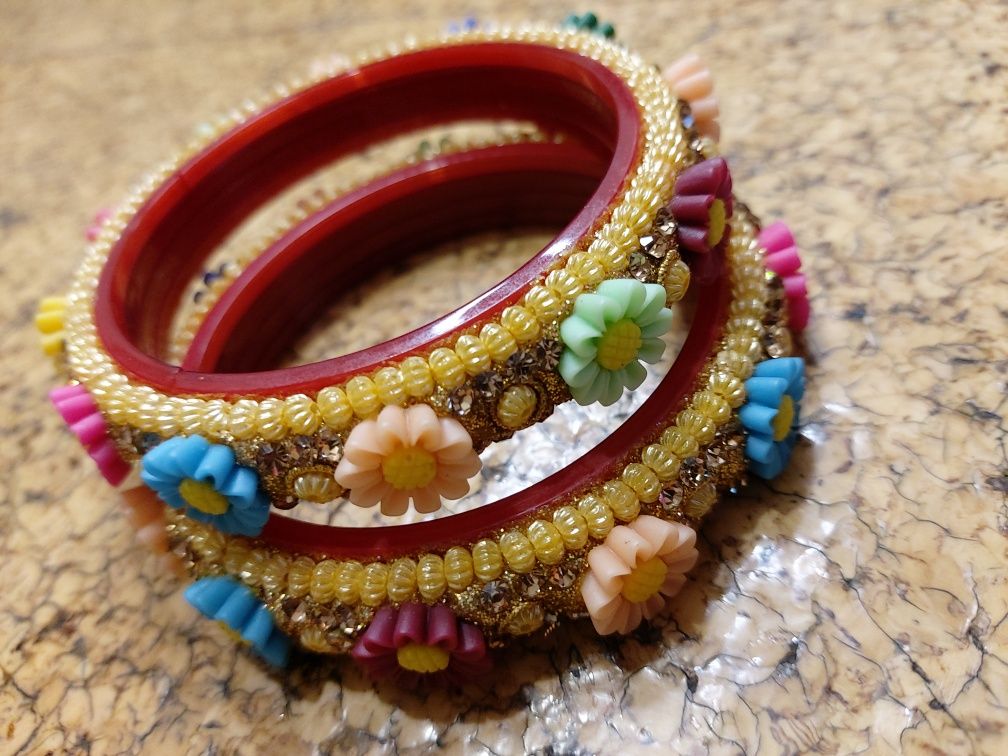 Pulseiras indianas para festas e casamentos