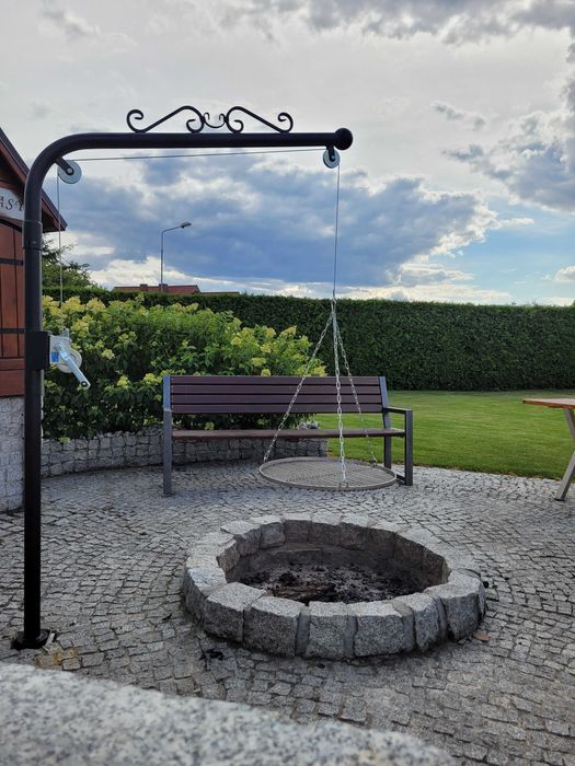 Grill obrotowy nad ognisko