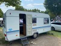 Adria Altea 452 PK  Adria Altea 452 PK – łóżko piętrowe, mover, klimatyzacja