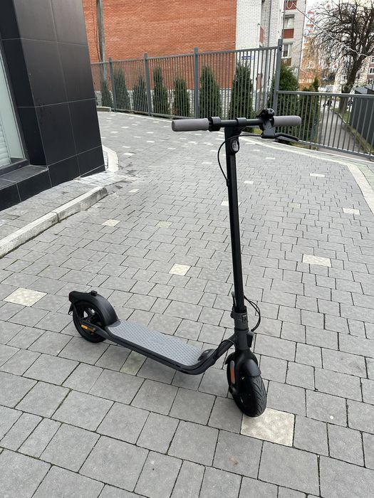 Електросамокат Ninebot F30