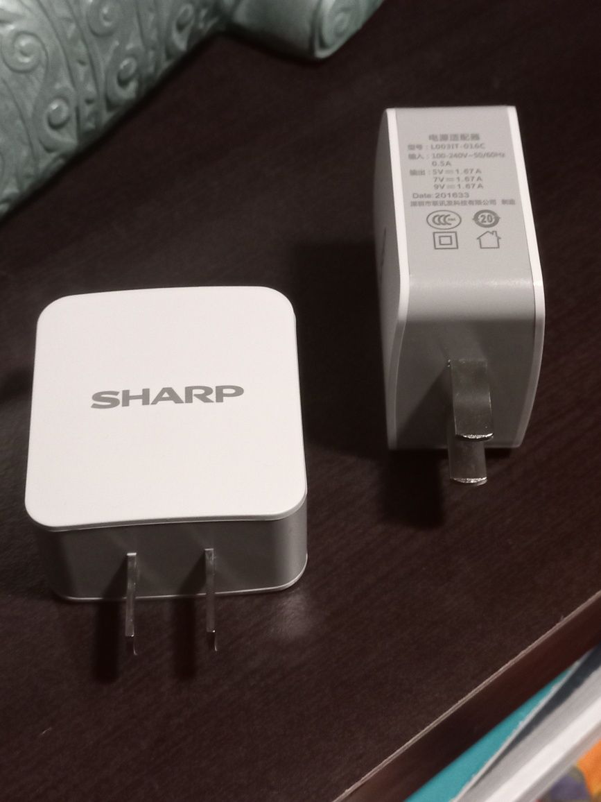 Carregador Sharp pino macho Uk para fêmea Usb