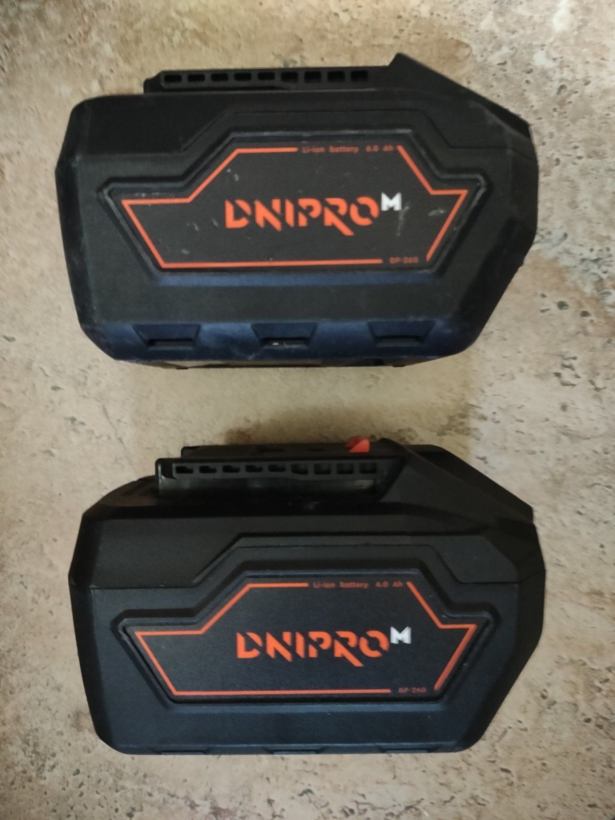 Акумулятори 6 ah і Dmipro-M.