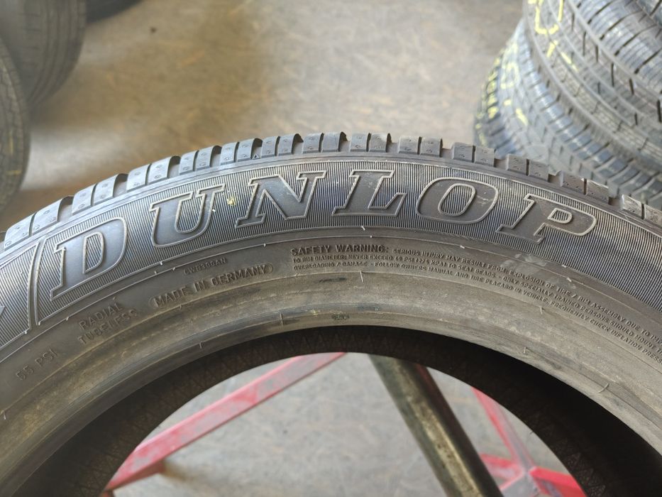 215/60R17C 104/102H Dunlop SP Winter Sport 3D      Z675/150A