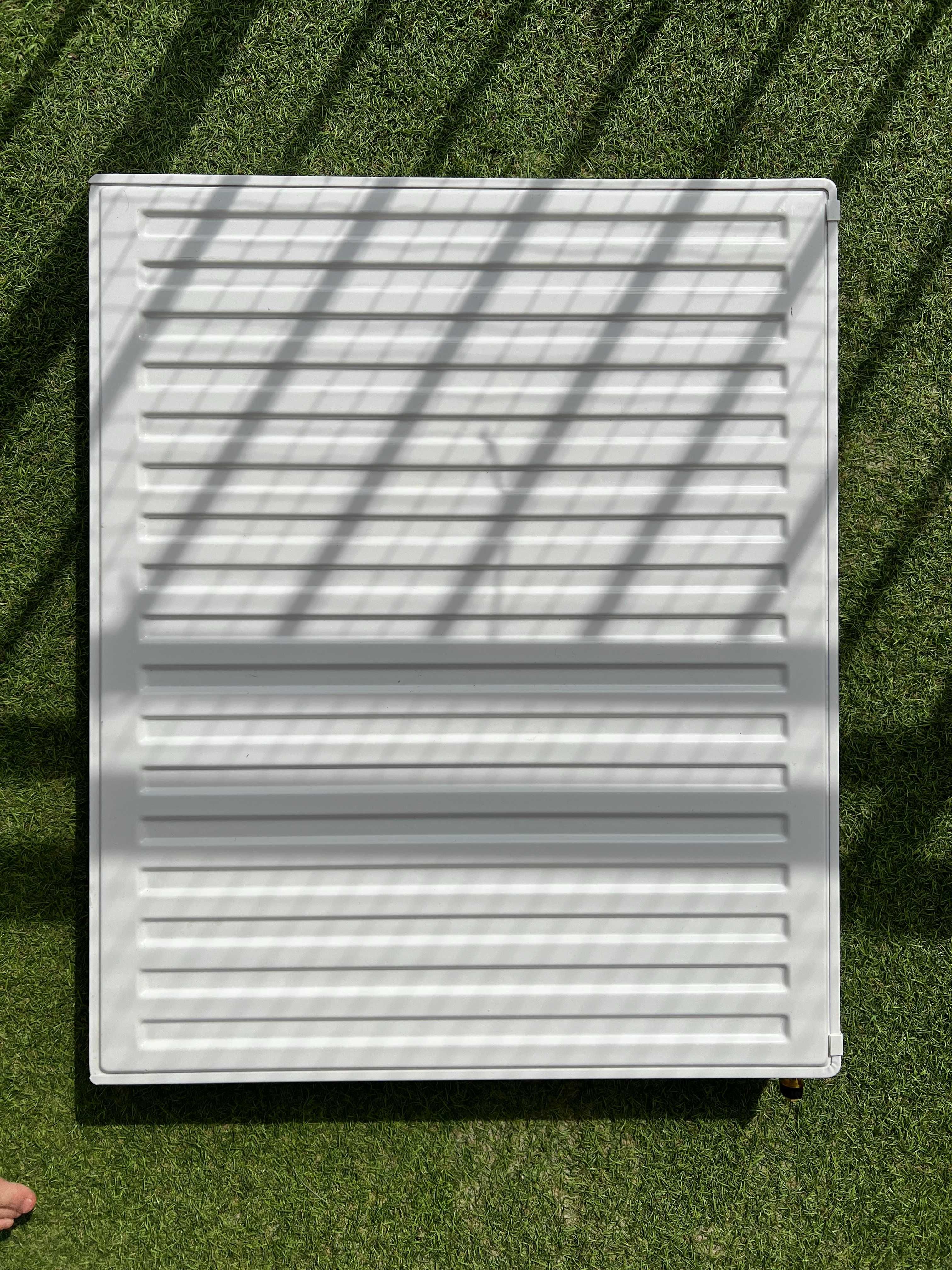 Grzejnik panelowy 600x600 21k(V)