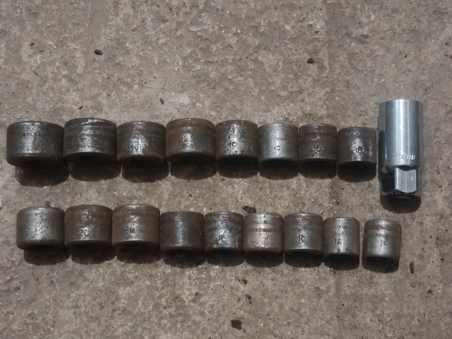 Klucze nasadowe z czasów PRL.