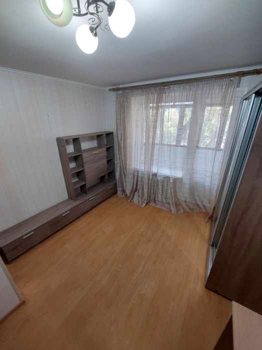 Продаю 1 кімнатну Проспект Миру меблі та техніка
