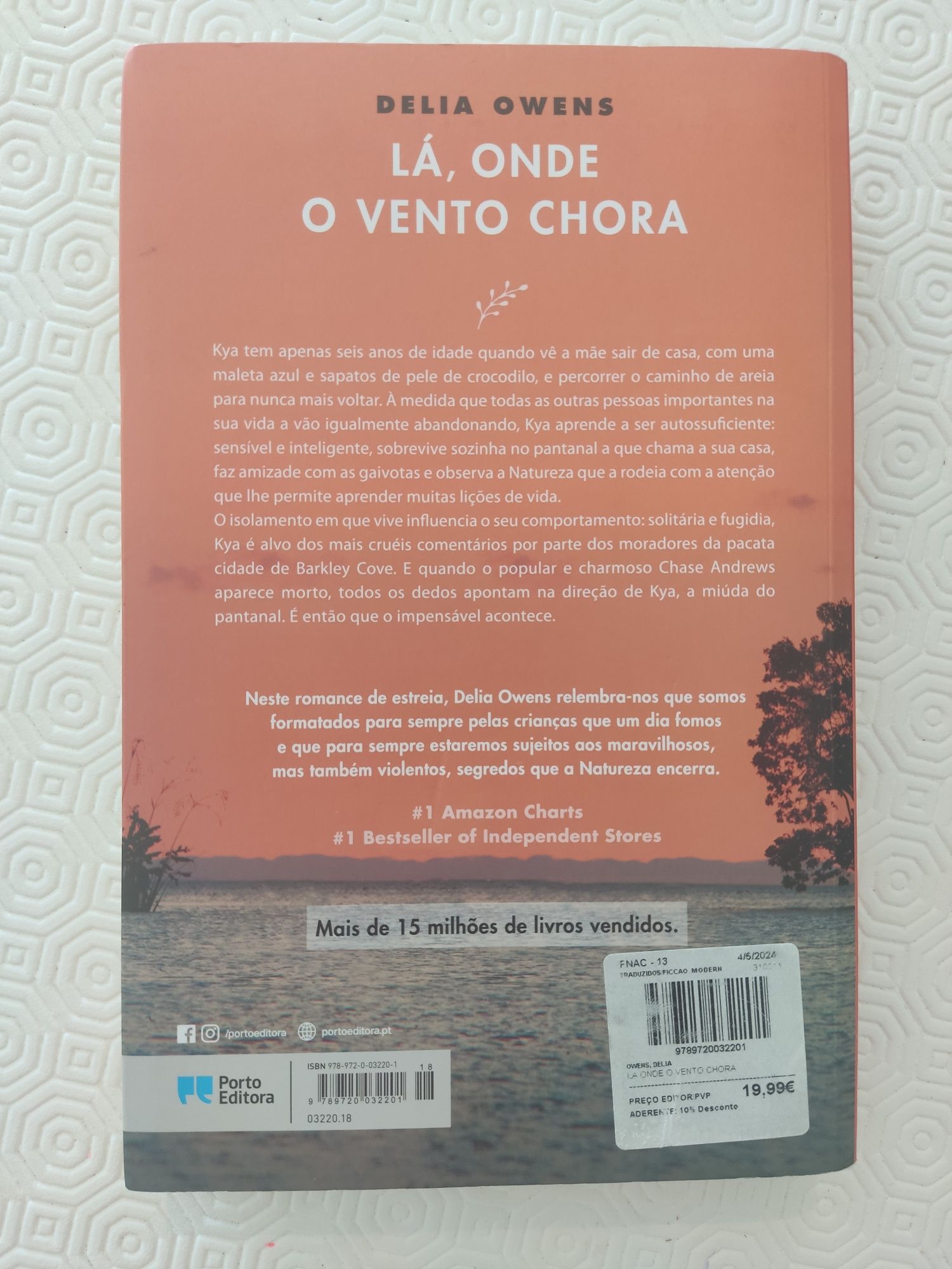 Lá, onde o vento chora