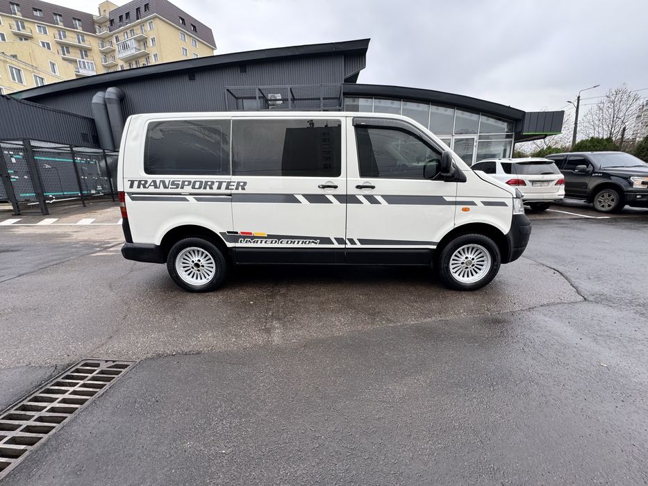 Продам Фольцваген Транспортер Т5