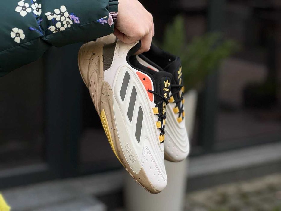 Adidas Ozelia якісні легкі кросівки розмір 42 (26,5см)