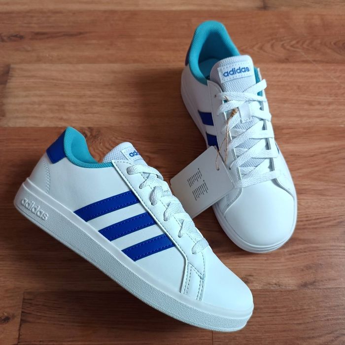 нові оригінальні Adidas р35.5,36,36.5,37.5,38.5,39.5,40