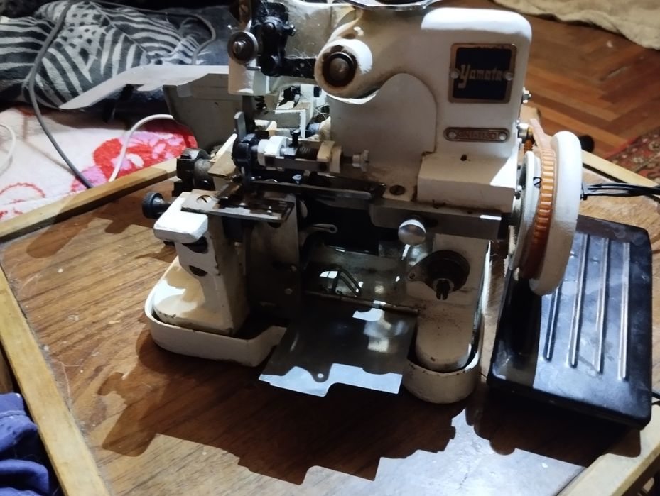 Продам  оверлок Yamata cn1-113D