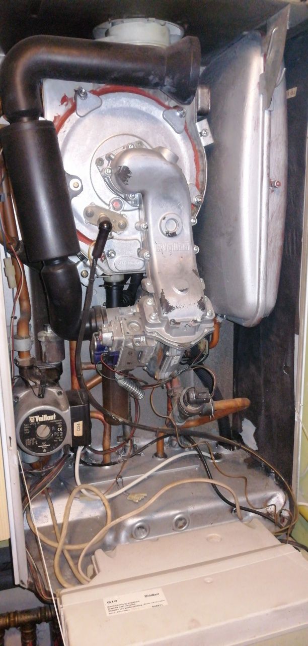 Piec gazowy Vaillant VU INT 196