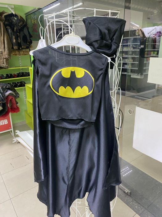 Распродаж. Новорічні та карнавальн дитячі і костюмы