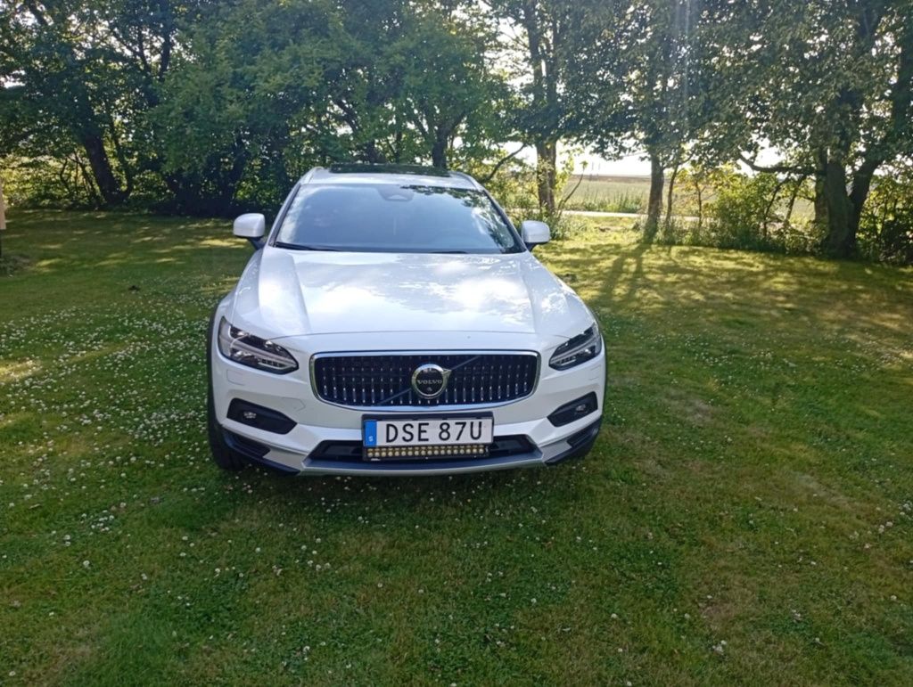 Sprzedam Volvo v90 cross country