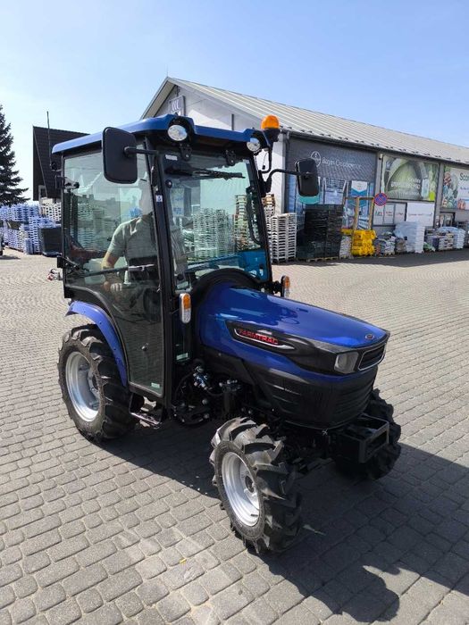 Ciągnik Rolniczy FARMTRAC 26 4WD (Klima, koła radialne ) WYPRZEDAŻ !!!