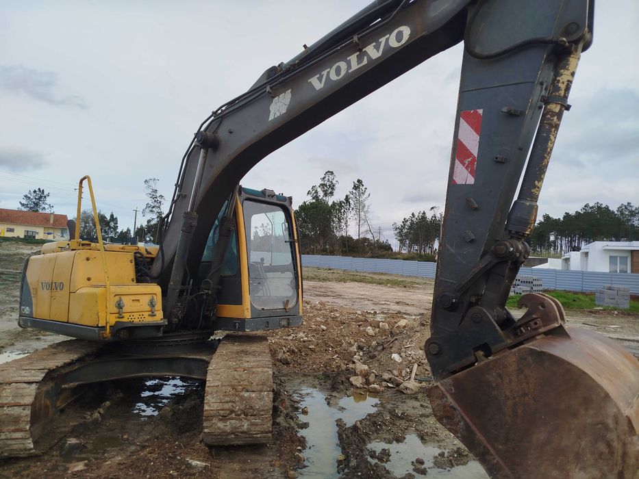 Giratória Volvo EC140B