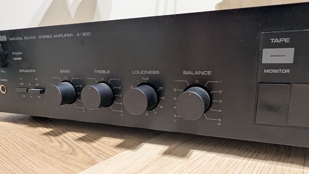 Wzmacniacz Yamaha A-300