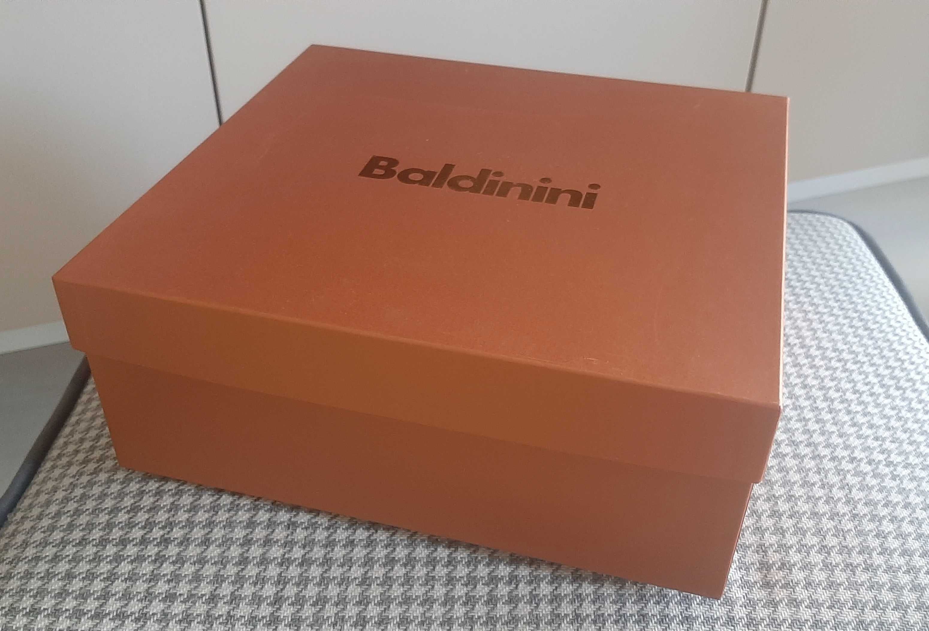 Pudełka Baldinini, Boss
