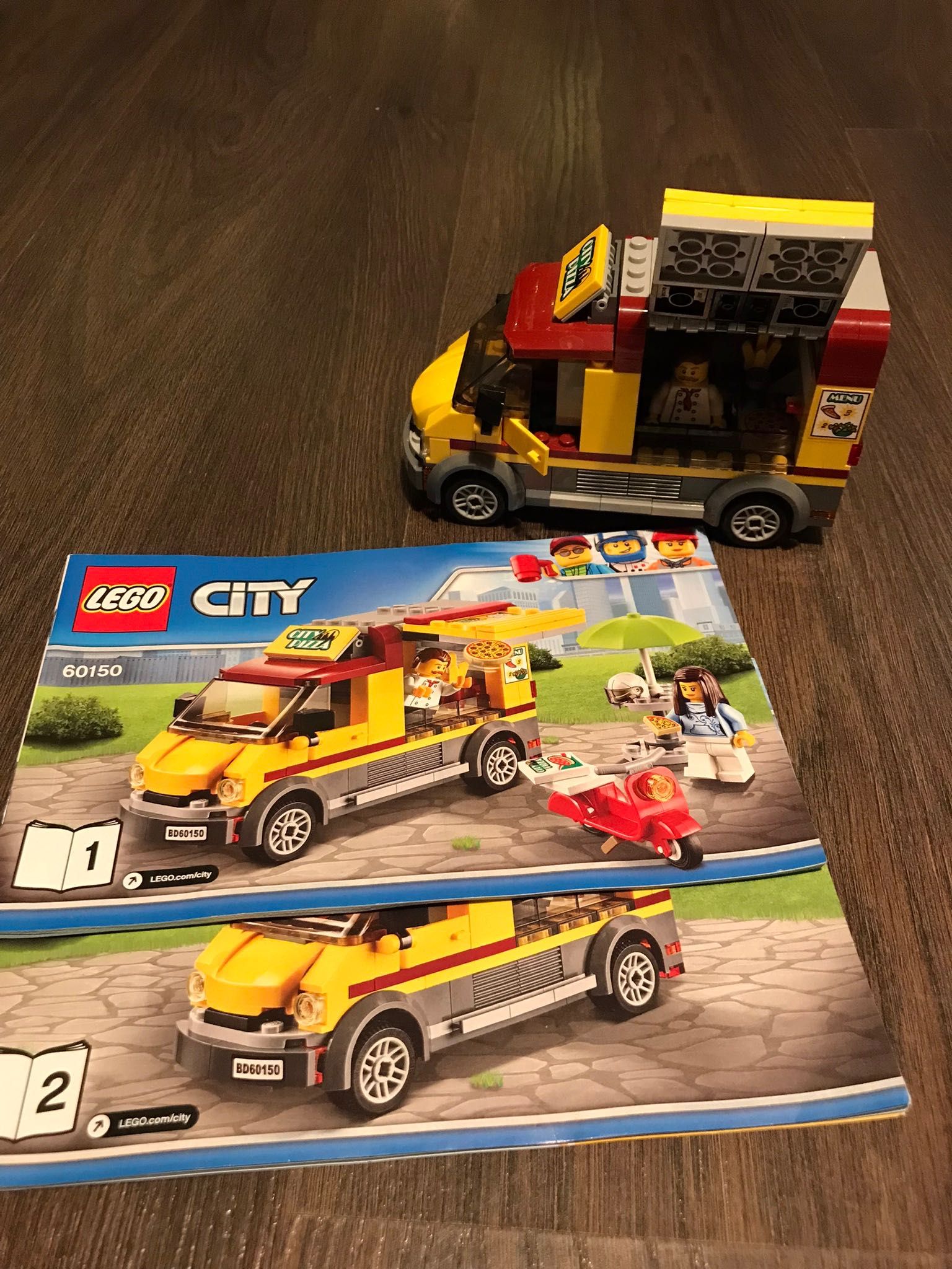 Lego City  60150-  Foodtruck z pizzą.