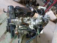 Motor Toyota hiace 2.4d 2L tampa preta de uma LH 102