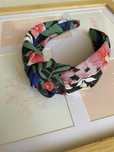 Opaska do włosów Boho Summer - satynowa wysoka, Floral Black