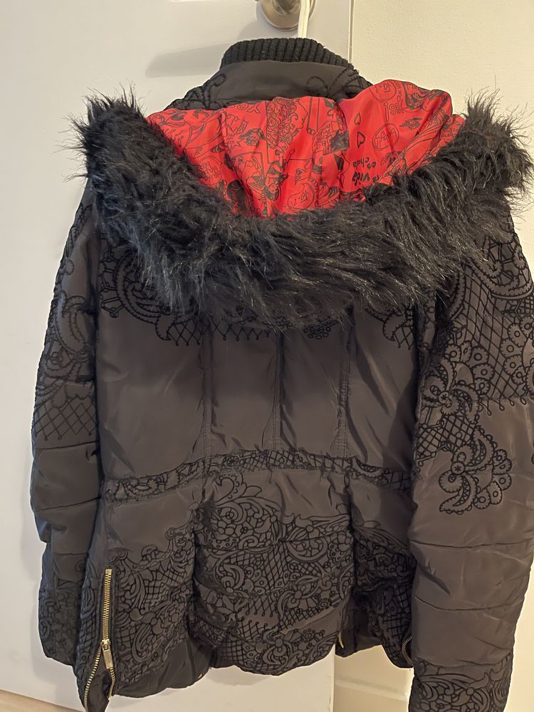 Casaco de inverno alcochoado Desigual preto