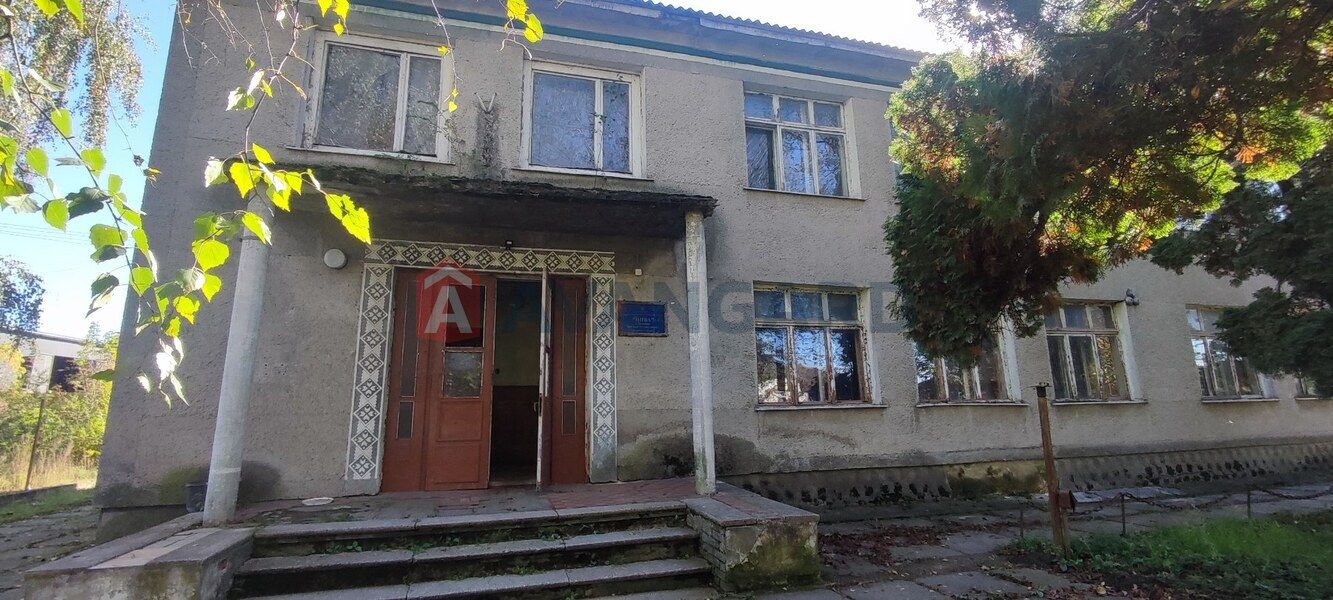 Продаж адмінбудівлі у Кам'янка - Бузькому районі