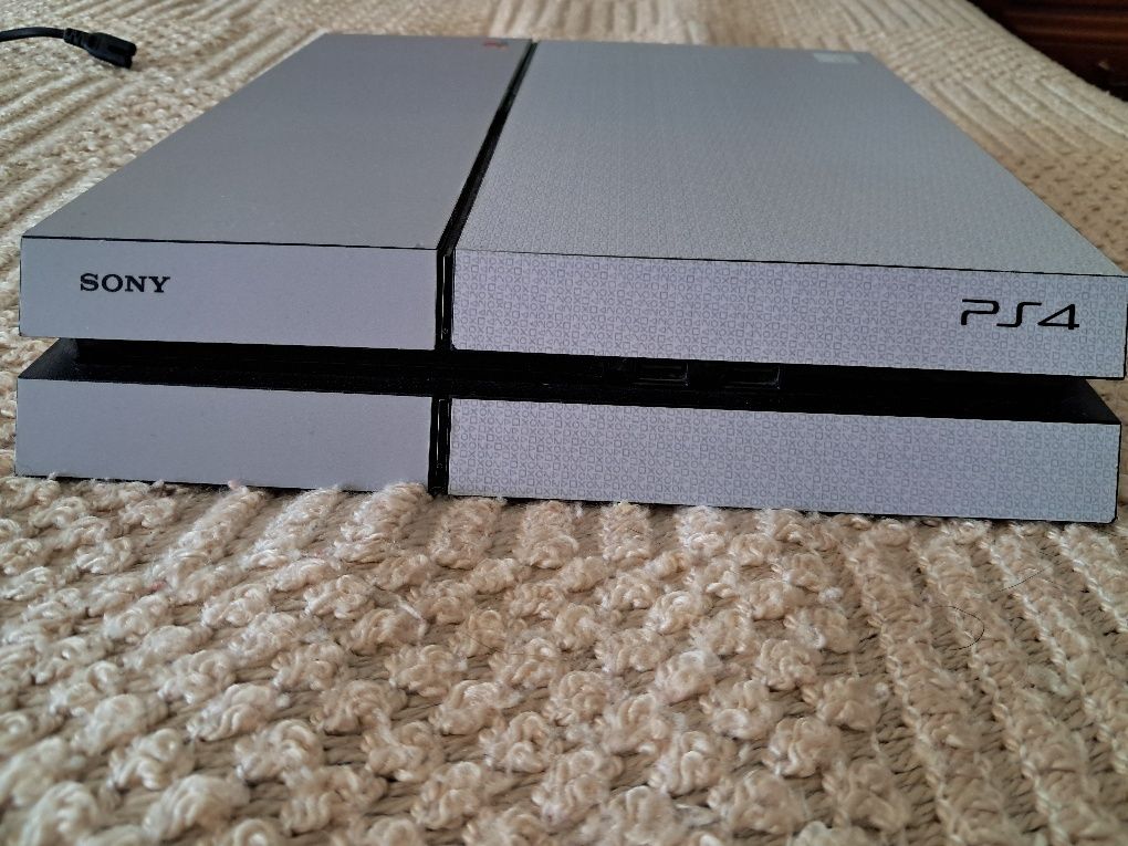 PlayStation 4 500GB Personalizada