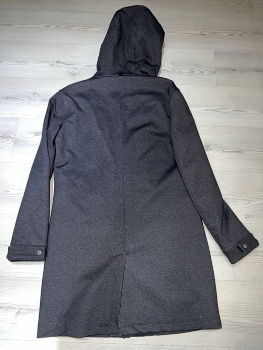 пальто зимове Zara