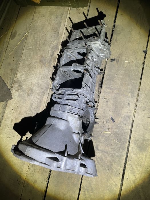 Продам розібрану коробку ЛУАЗ 969