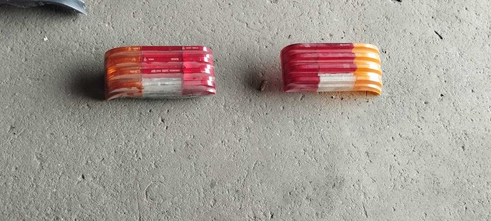 Vendo farolins traseiraos mercedes 114