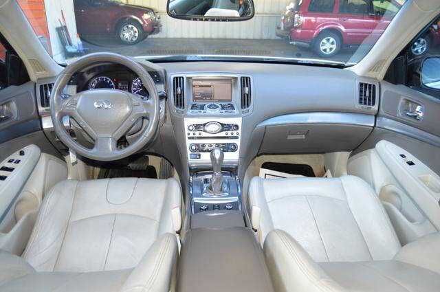 2015 Infiniti Q40