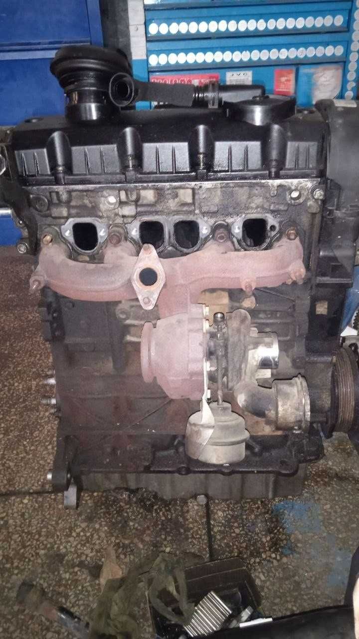 Двигун volkswagen 1.9 TDI під ремонт