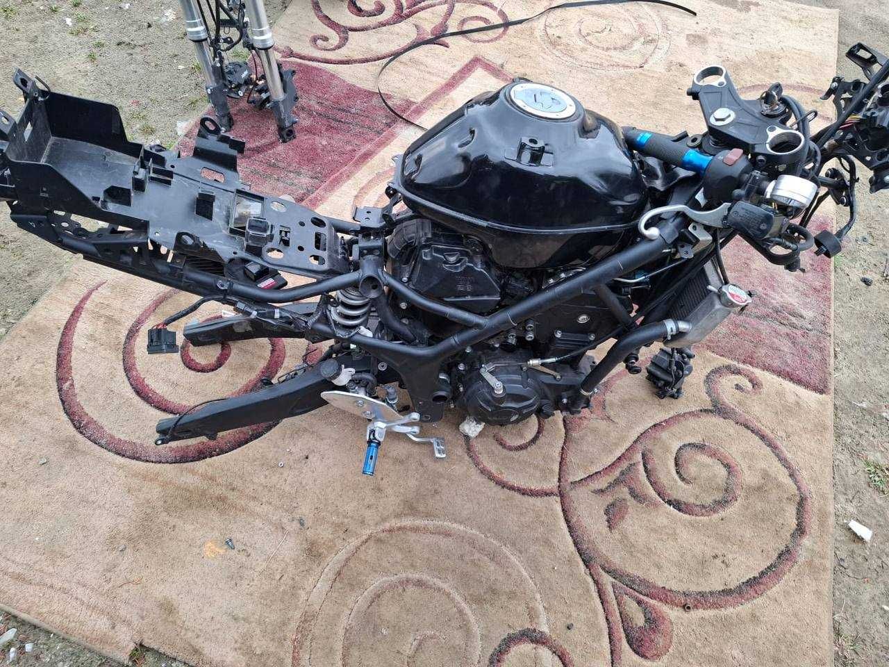 Części Yamaha R3 Rok 2015