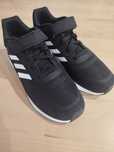 Buty sportowe  nowe dla dziecka r34