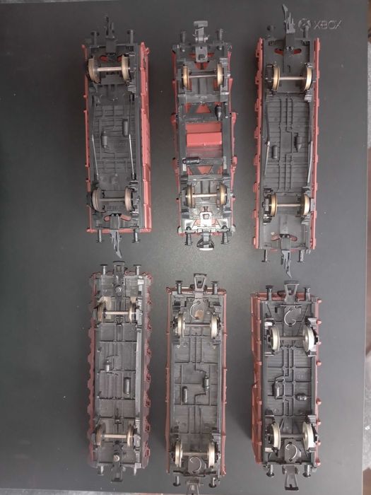 Zestaw 6 wagonów H0 — Piko / Roco