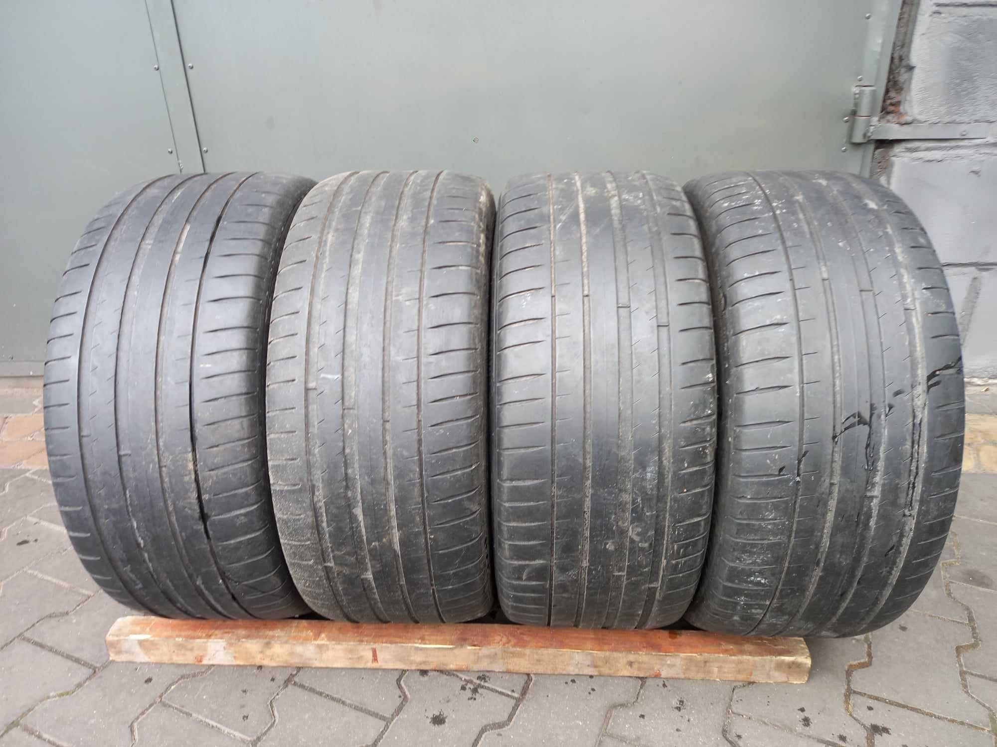 Opony letnie Michelin 245 40 zr18 93y komplet