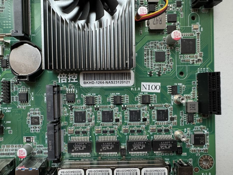 Płyta główna Intel N100 + crucial 16gb ddr5 + nvme wd sn530 256gb