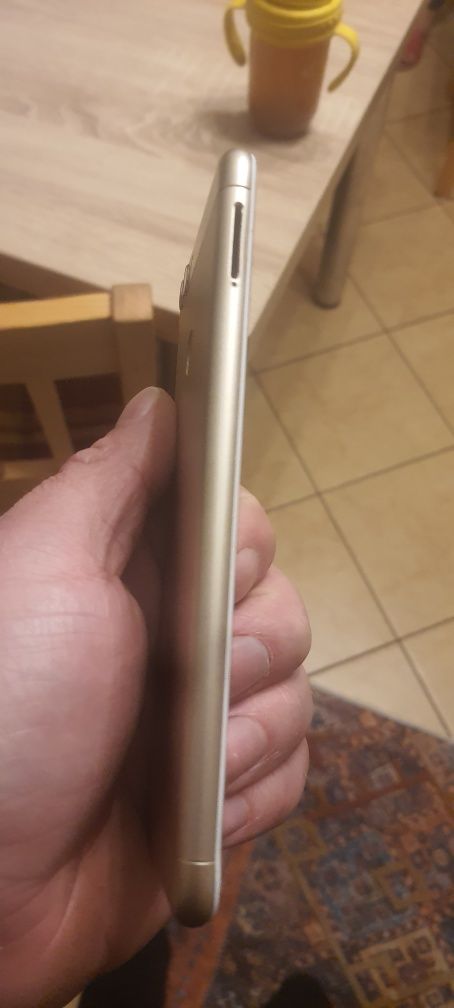 Huawei P smart 2018 (FIG-LX1)
