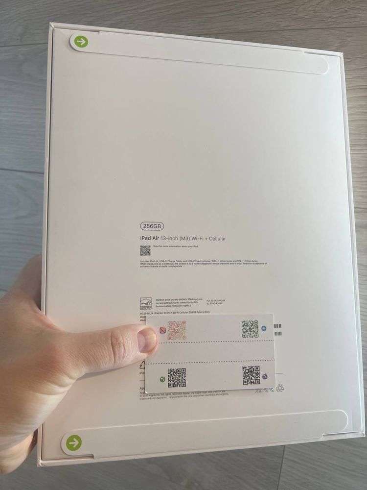 MCJ54 Apple iPad Air (M3) 2025 13" 256GB Wi-Fi+4G Space Gray