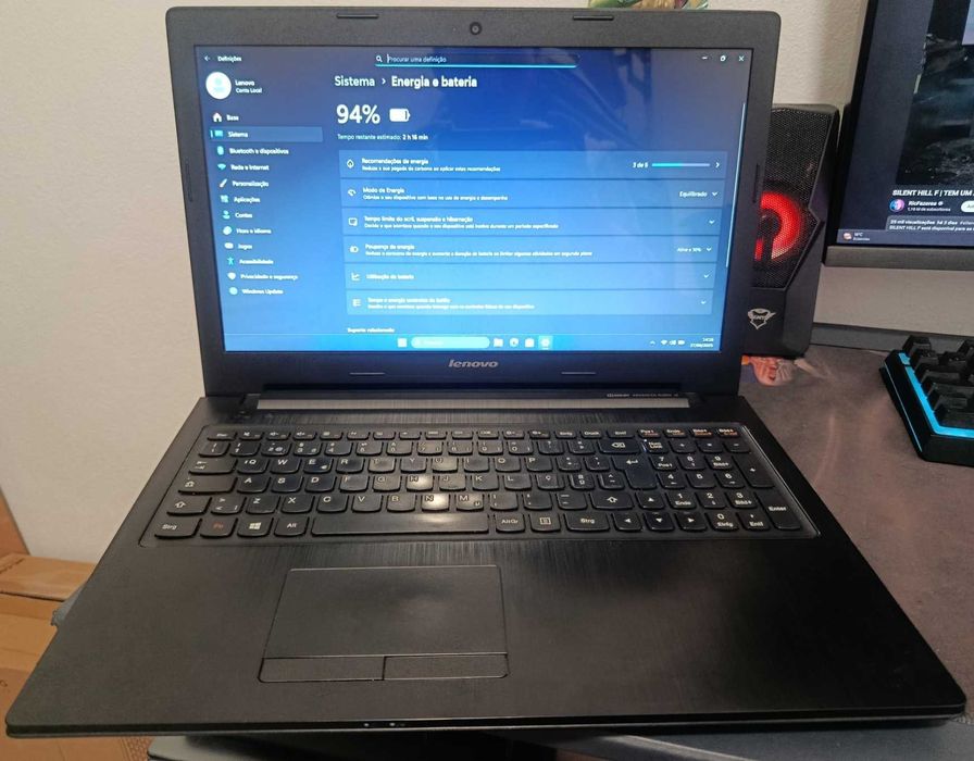 Computador Portátil Lenovo AMD