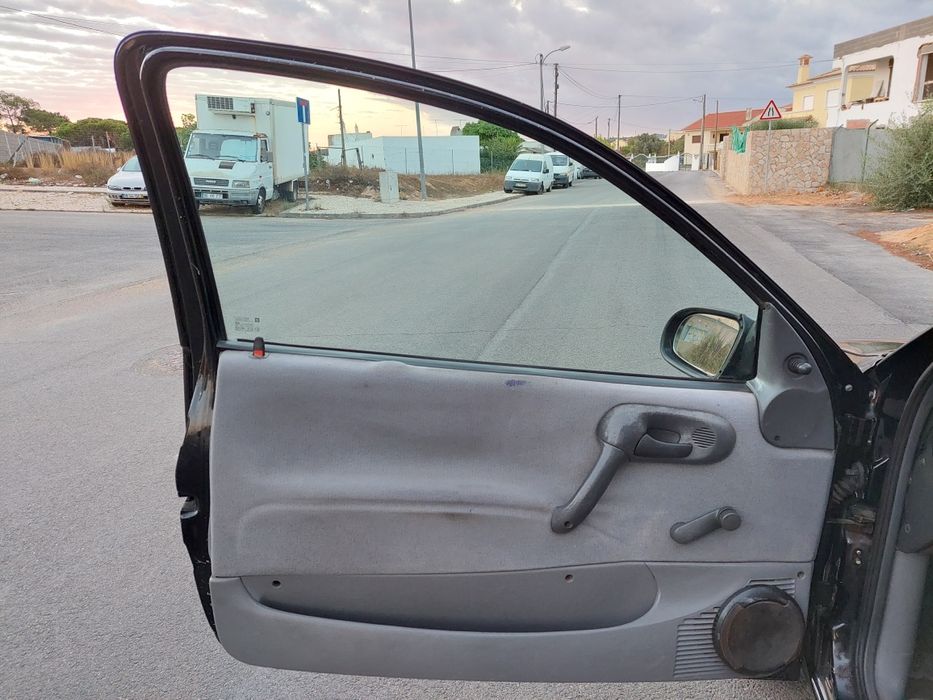Opel Corsa B 1,2 ano 1997 para venda em Quarteira