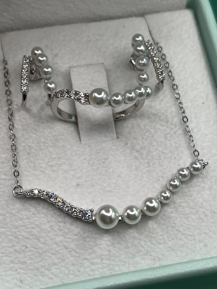 Набор из серебра с фианитом и жемчугом, серебро, срібло, кольцо, колье