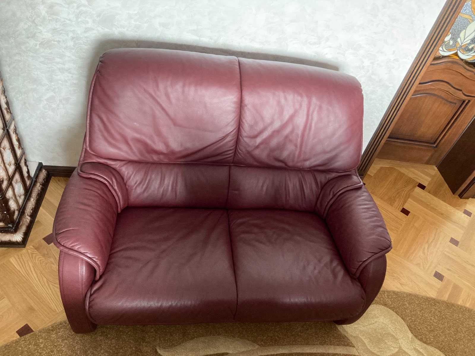 Кожаный диван двухместный из Германии