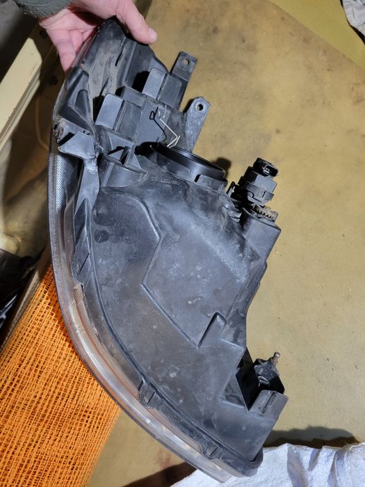 Фара Suziki SX4 2008 ліва оригінал