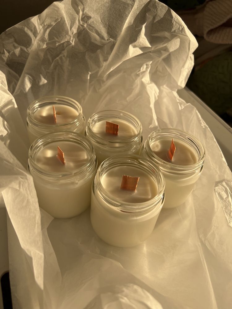 Свічка з дерев’яним гнотом ,ароматична свічка ,подарочная свечка