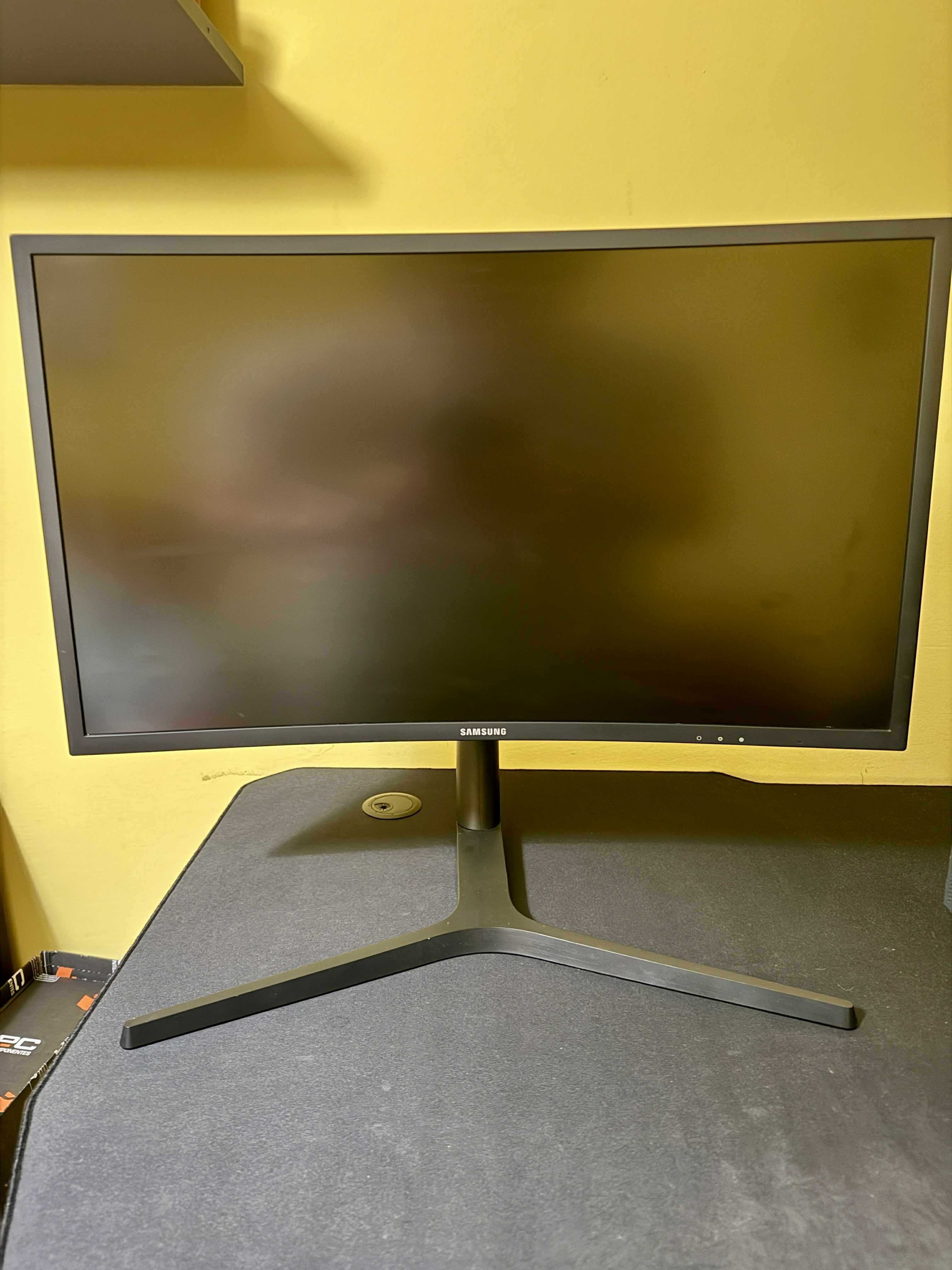 Samsung LC27HG70 27" LED QuadHD 144Hz Curvo