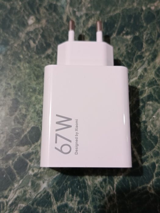 Турбо - зарядка Xiaomi для смартфона 67 W